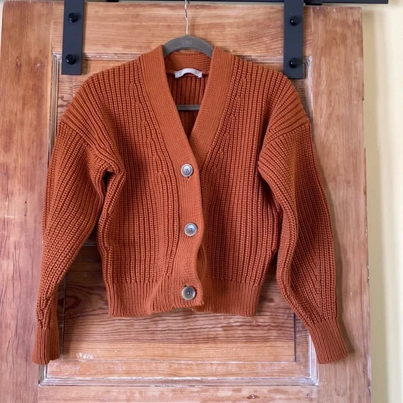 Chunky cropped caramel brown cardigan